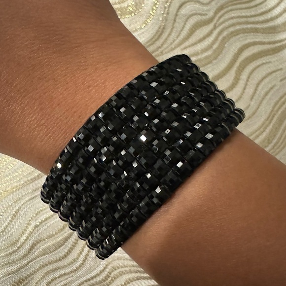 Glittery Black Faceted Acrylic Bracelet Stainless Steel Heart Clasp - Picture 1 of 10